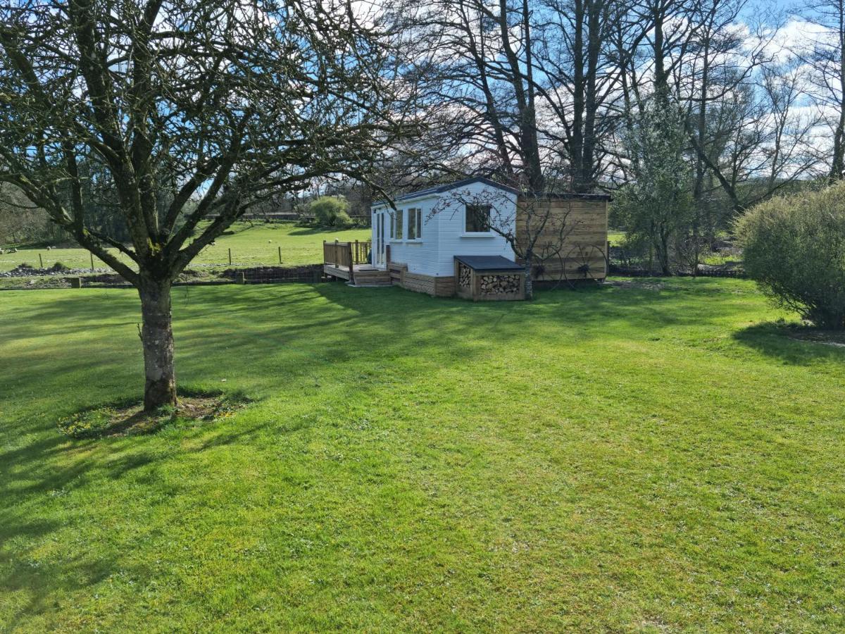 Riverside Cabin At Pen-Y-Bont Mill Hotel Oswestry Exterior photo